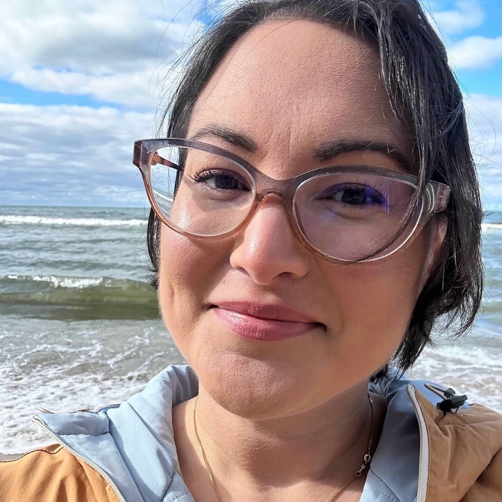 Meet your Posher, Luz